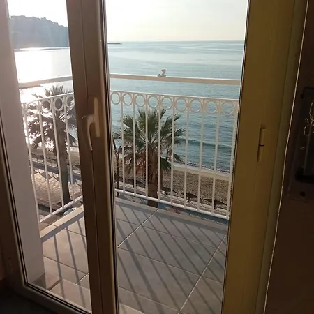 Mirasol Apartment *